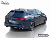 Pogled straga desno