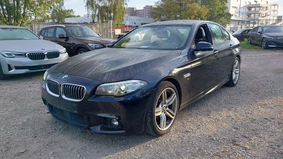 Pogled levo spredaj