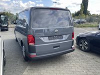 Pogled levo zadaj
