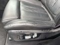 Vue des boutons de commande des sièges électriques