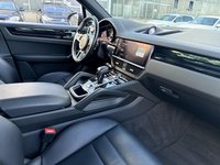 Вид на салон