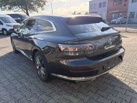Pogled od pozadi levo