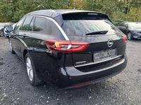 Вид сзади слева