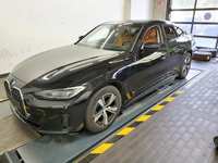 Вид спереди слева