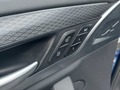Vue des boutons de commande des sièges électriques