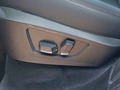 Vue des boutons de commande des sièges électriques arrière