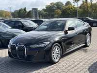 Pogled levo spredaj