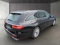 Вид сзади справа