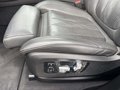 Vue des boutons de commande des sièges électriques