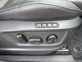 Vue des boutons de commande des sièges électriques